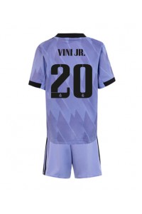 Real Madrid Vinicius Junior #20 Babyklær Borte Fotballdrakt til barn 2022-23 Korte ermer (+ Korte bukser)